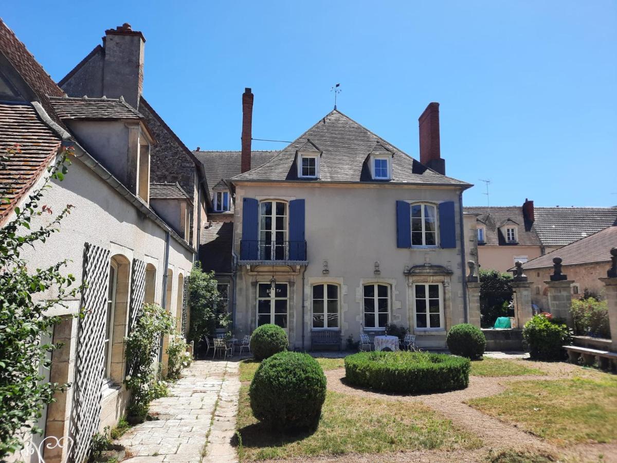 Maison Zola Bed & Breakfast Saint-Amand-Mont-Rond Bagian luar foto