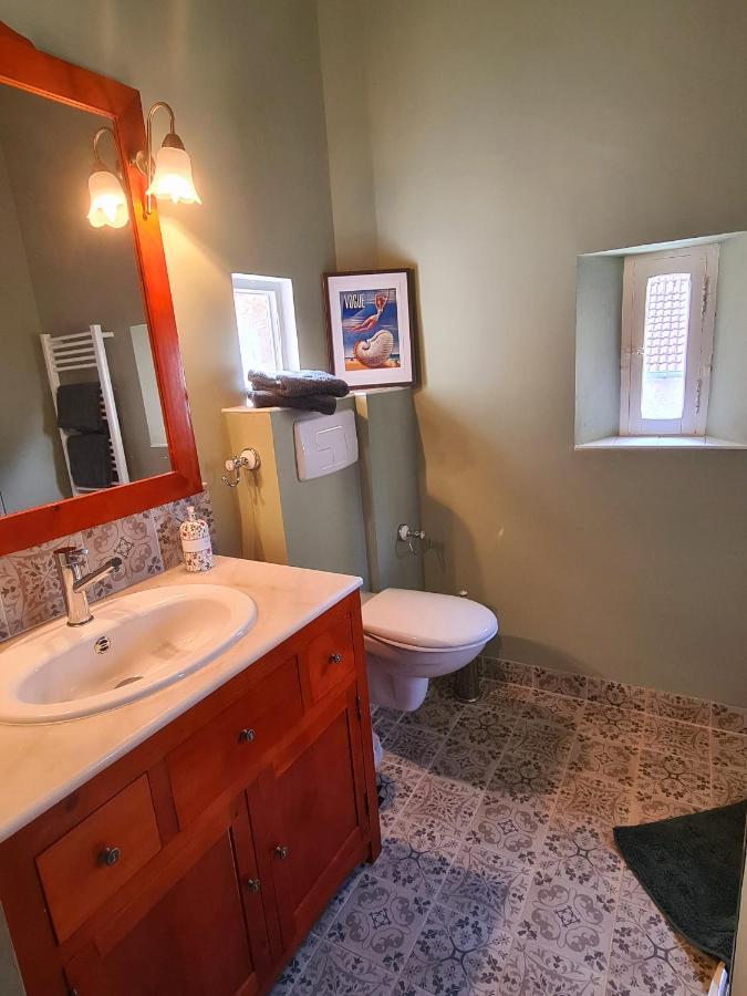 Maison Zola Bed & Breakfast Saint-Amand-Mont-Rond Bagian luar foto